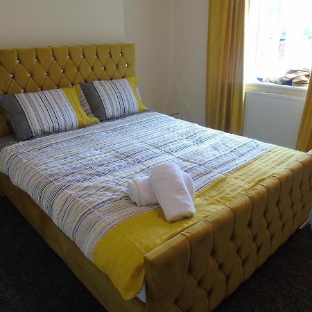 Beautifull 2-Bed Apartment Bolton Esterno foto