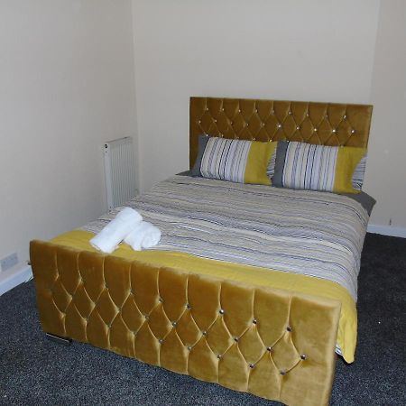 Beautifull 2-Bed Apartment Bolton Esterno foto