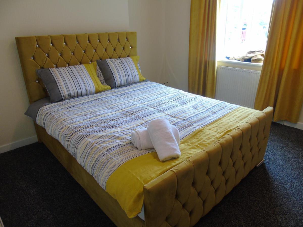 Beautifull 2-Bed Apartment Bolton Esterno foto