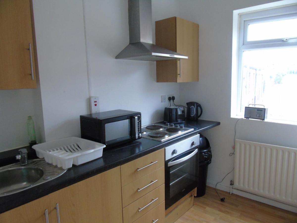 Beautifull 2-Bed Apartment Bolton Esterno foto