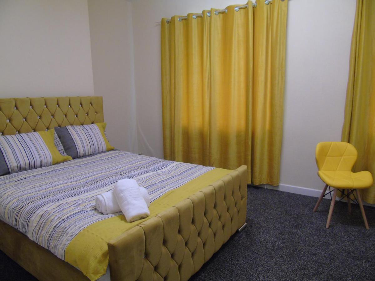 Beautifull 2-Bed Apartment Bolton Esterno foto